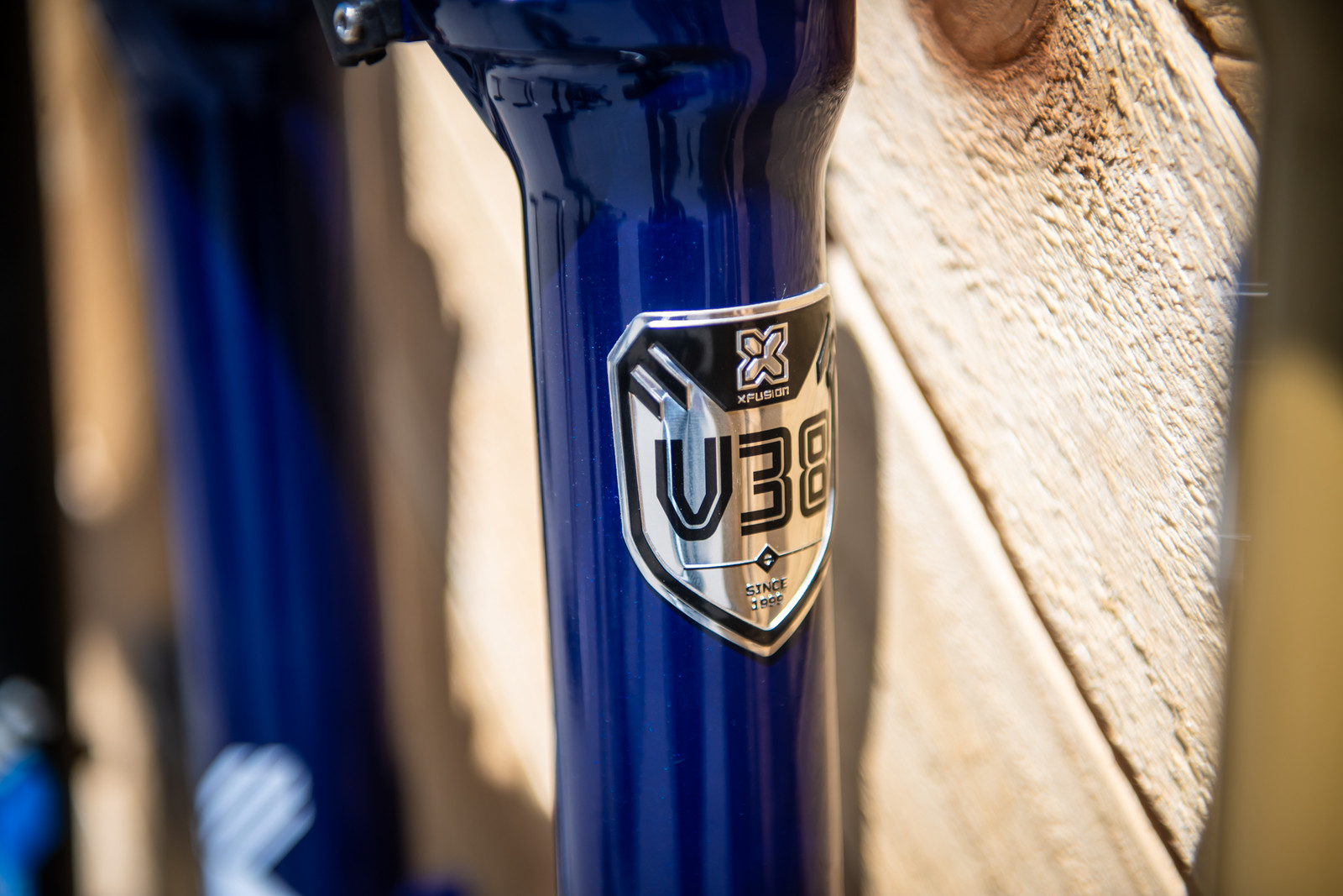 All NEW 38 Forks — Vengeance 38 and RV1 29 DH - NEWS - XFUSION